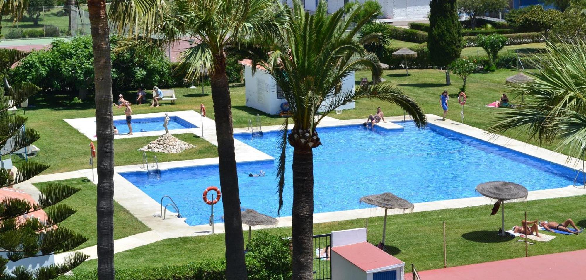 Spacious 1 Bedroom Apartment, Beach Front, Torrox Costa 外观 照片