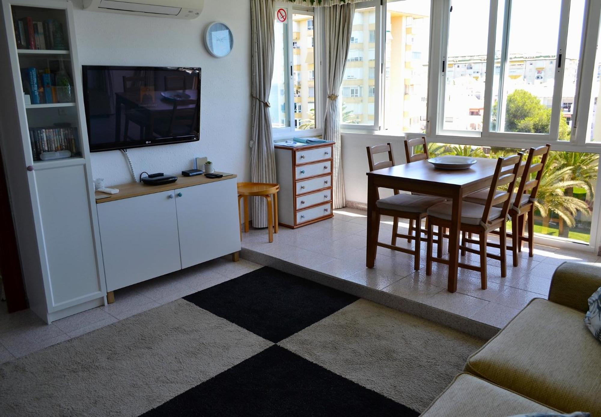 Spacious 1 Bedroom Apartment, Beach Front, Torrox Costa 外观 照片