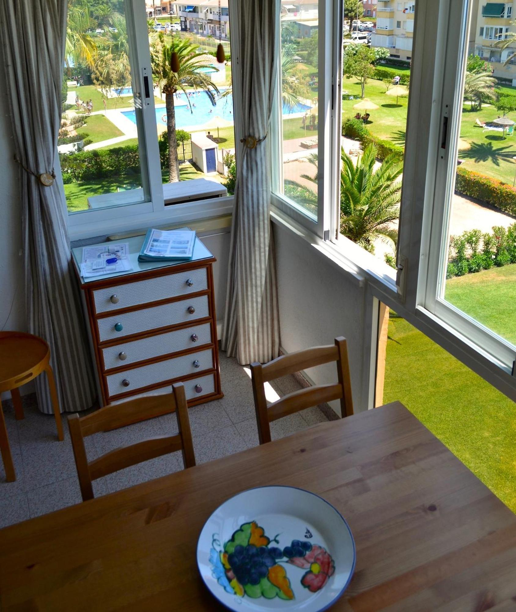 Spacious 1 Bedroom Apartment, Beach Front, Torrox Costa 外观 照片